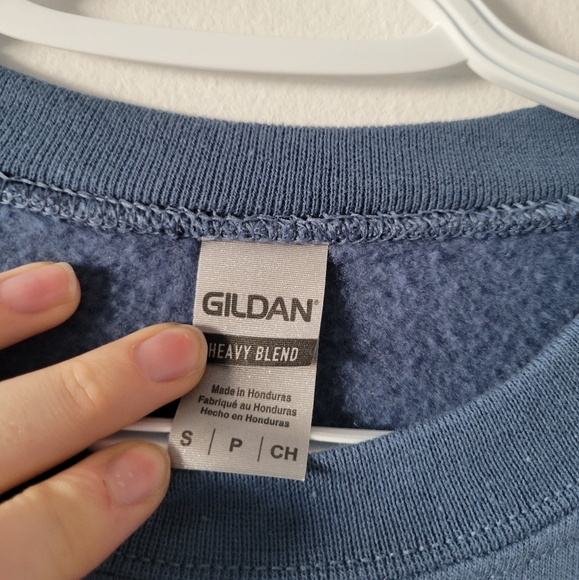 Basic Crewneck - Picture 2 of 3